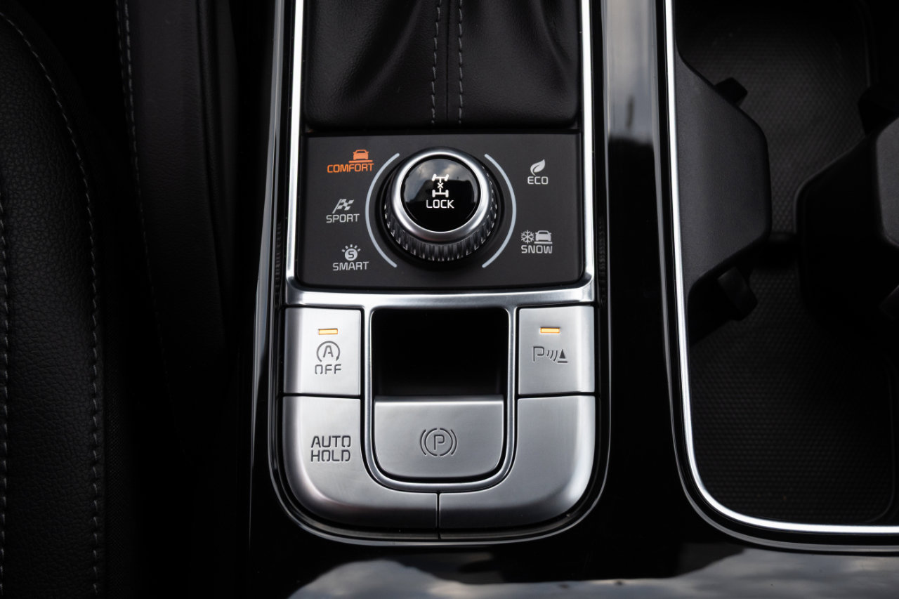 Used 2024 Kia Telluride EX w/ EX Captain's Chair Package image 36