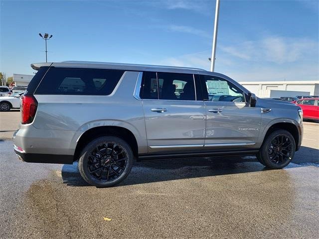 New 2026 GMC Yukon XL Denali w/ Sun & Power Step Package image 2