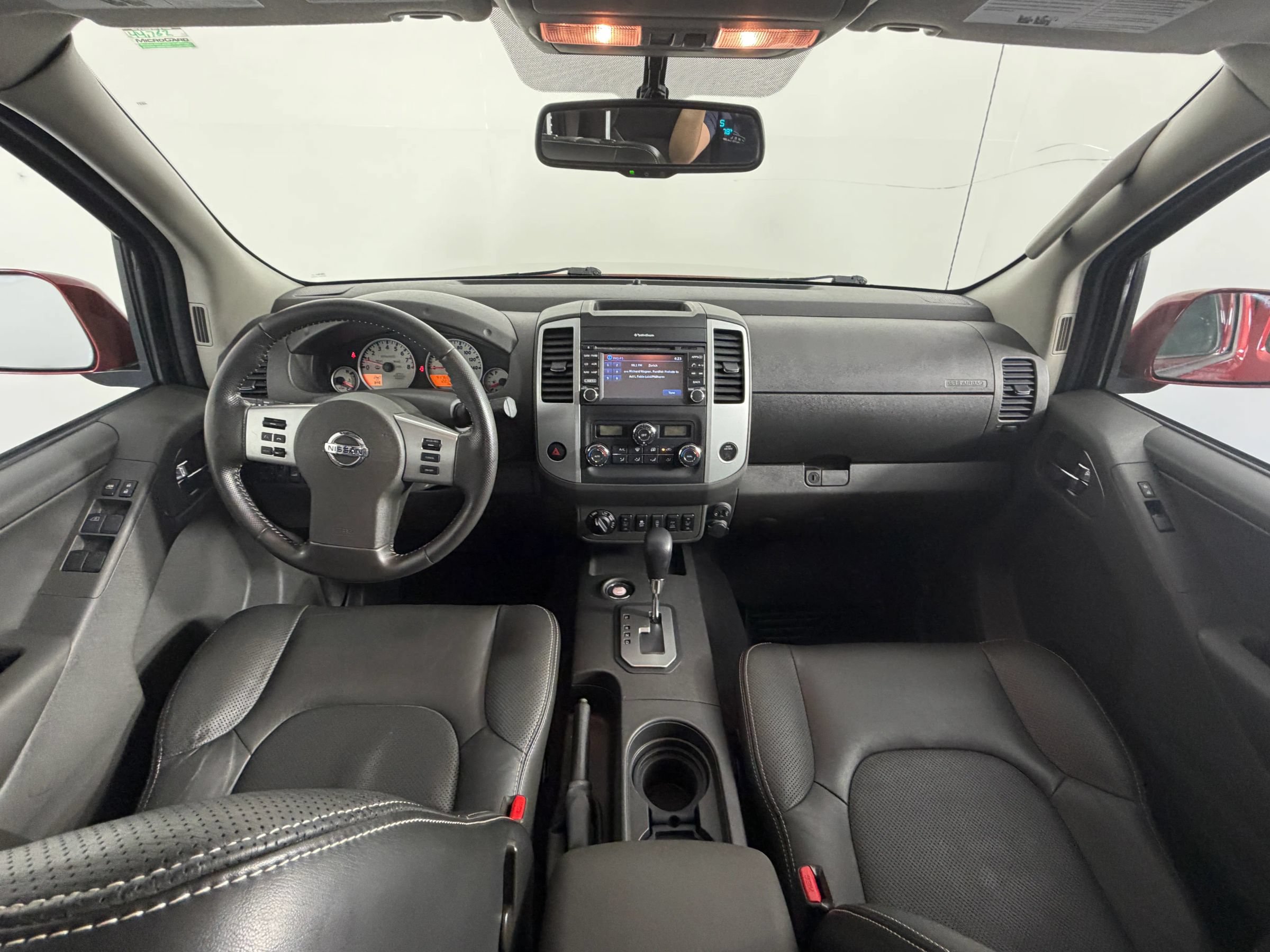 Used 2021 Nissan Frontier PRO-4X w/ Pro-4x Utility Package AWD/4WD image 11
