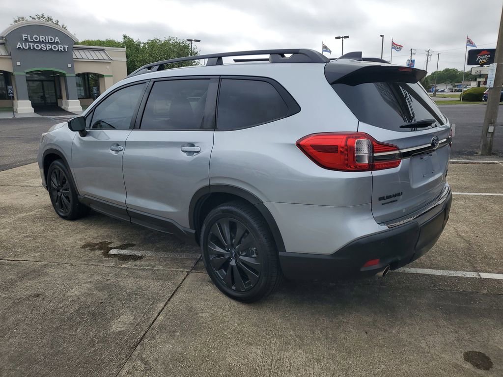 Used 2022 Subaru Ascent Onyx Edition image 3