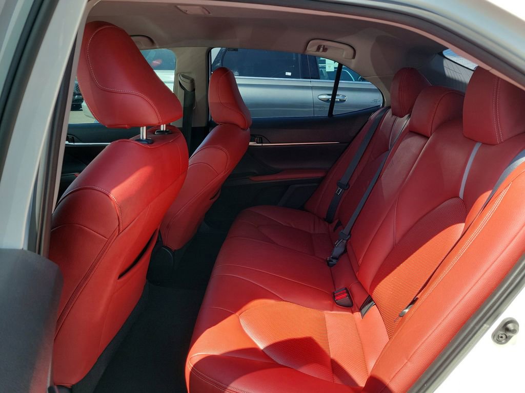 Used 2024 Toyota Camry SE image 16