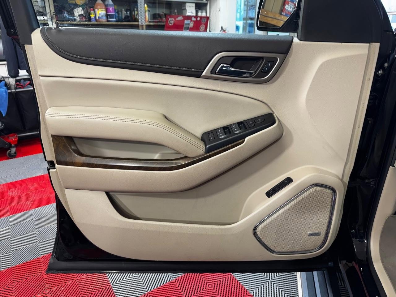 Used 2019 GMC Yukon Denali w/ Denali Ultimate Package AWD/4WD image 19