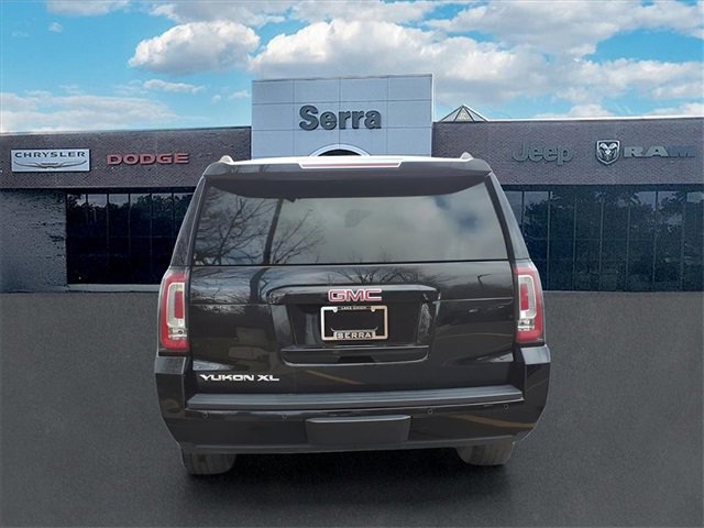 Used 2018 GMC Yukon XL SLT image 5