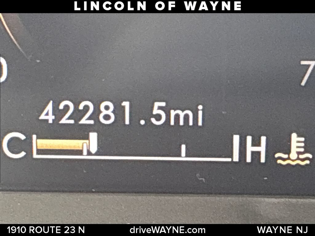 Certified 2022 Lincoln Corsair Reserve w/ Equipment Group 201A AWD/4WD image 18
