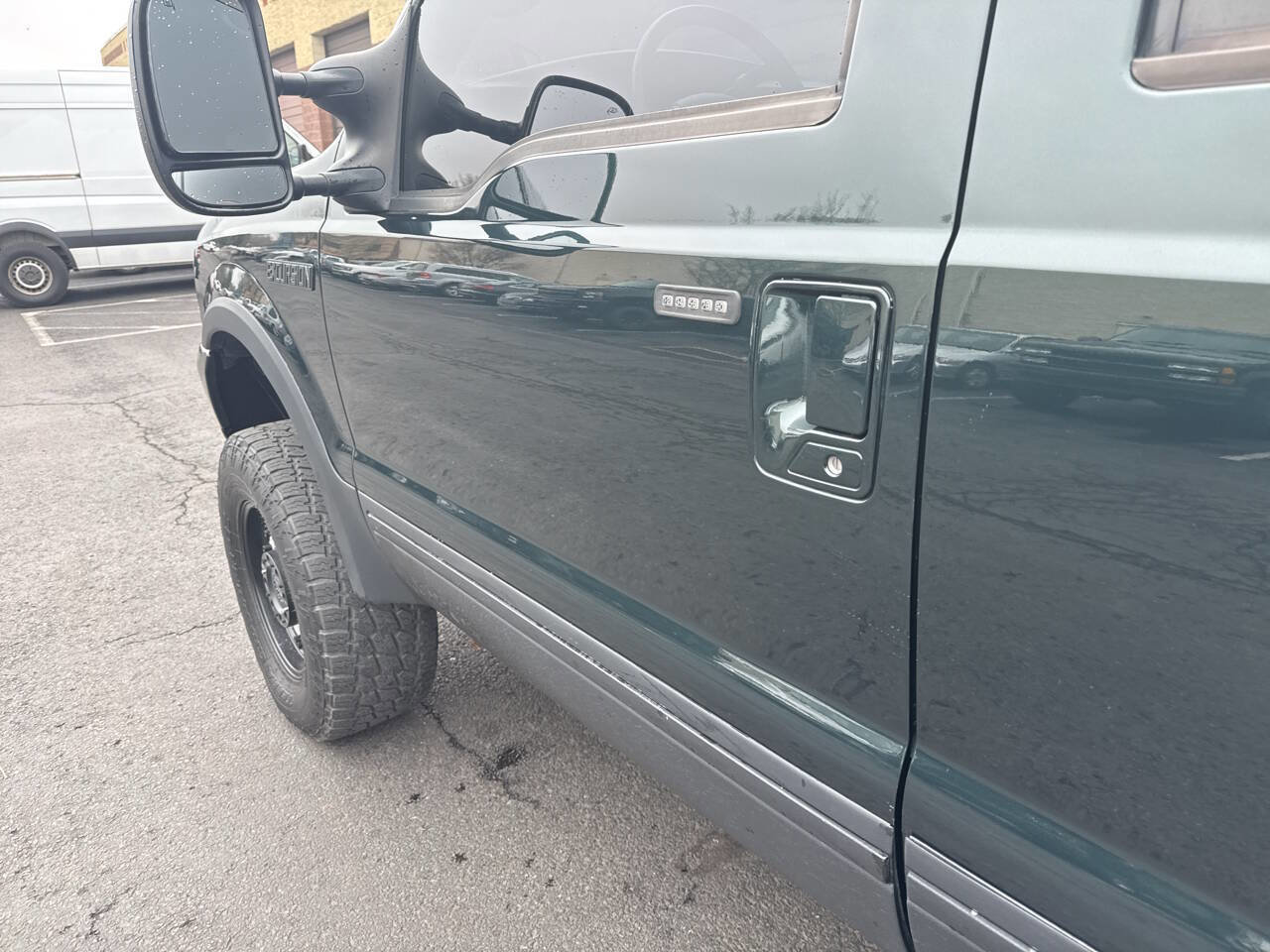 Used 2003 Ford Excursion Limited image 27