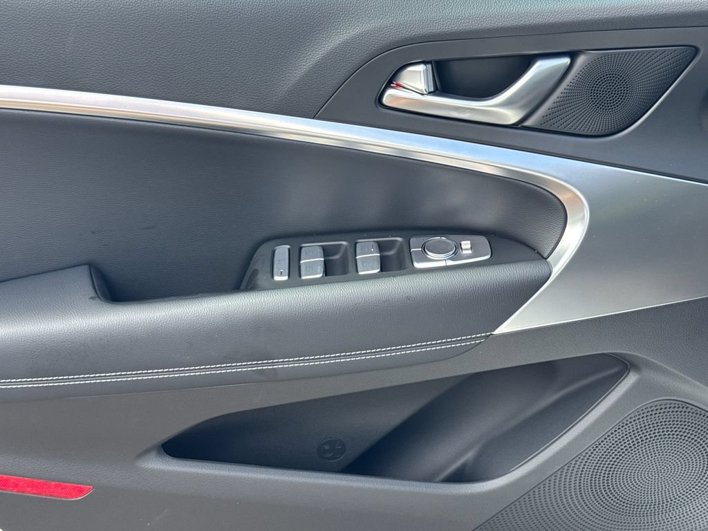 New 2026 Genesis G70 2.5T RWD image 10