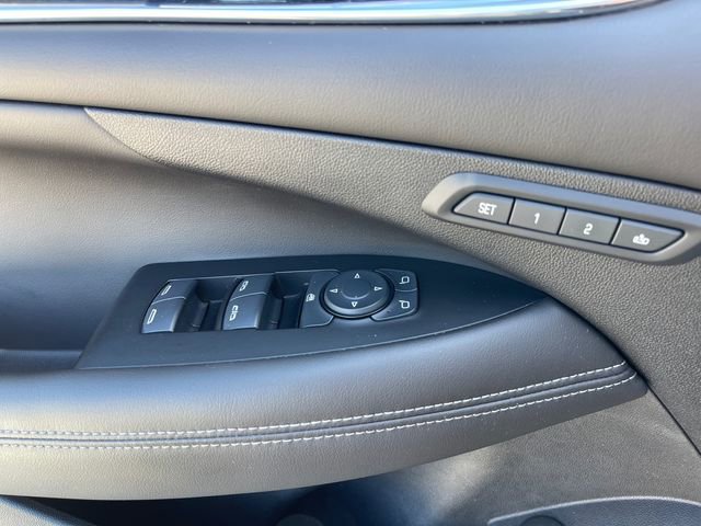 Used 2017 Buick LaCrosse Essence FWD image 25
