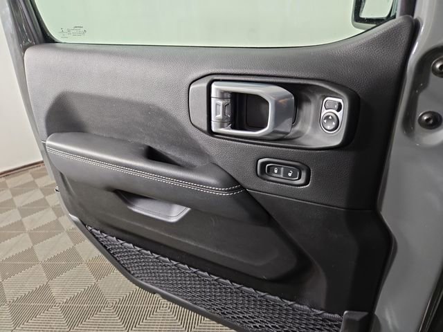 Used 2022 Jeep Wrangler Unlimited Sahara w/ Cold Weather Group image 30