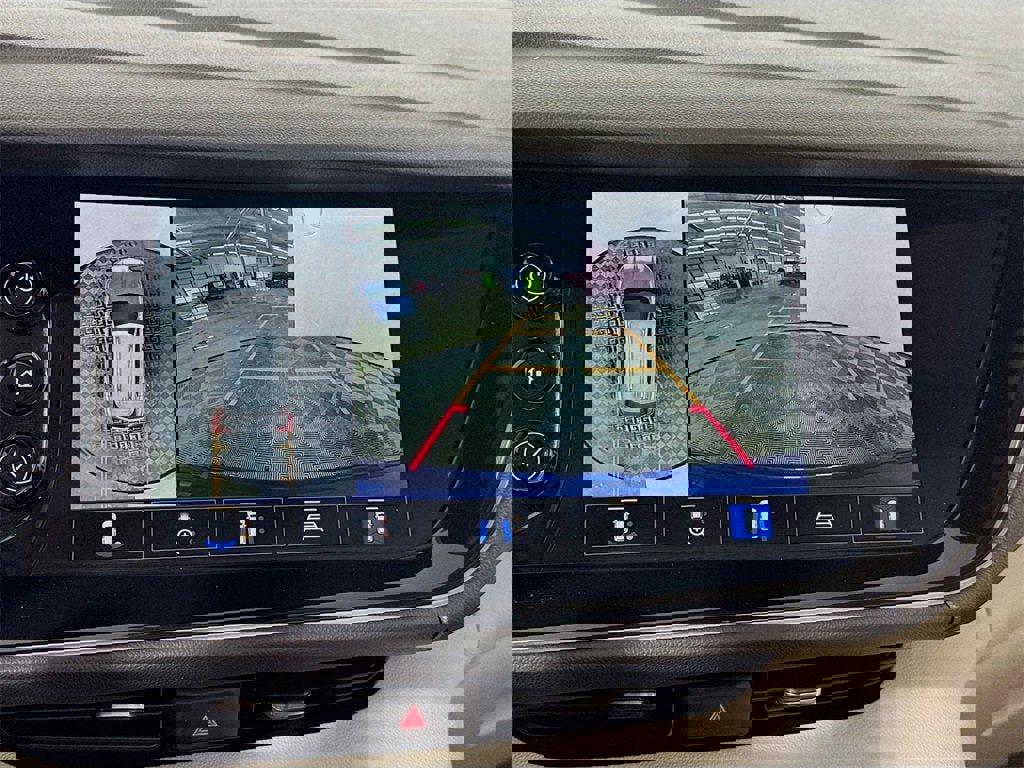 Used 2023 Buick Envision Avenir image 8