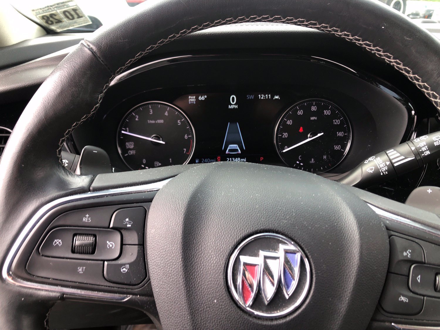 Used 2023 Buick Envision Essence AWD/4WD image 2