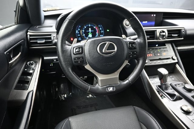 Used 2019 Lexus IS 300 F Sport w/ F Sport Package RWD image 12