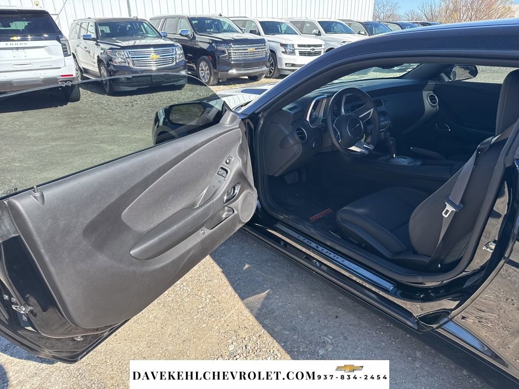 Used 2010 Chevrolet Camaro SS w/ RS Package image 9
