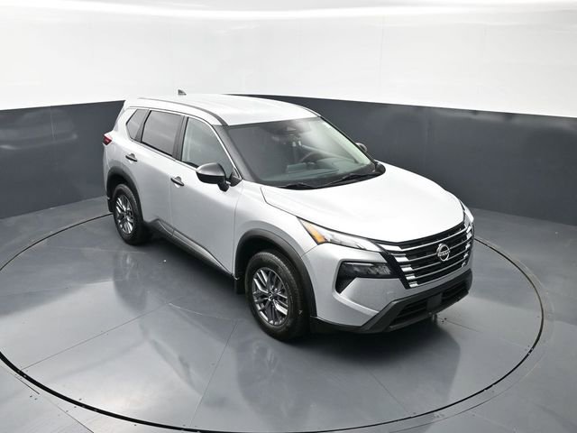 Used 2024 Nissan Rogue S AWD/4WD image 19