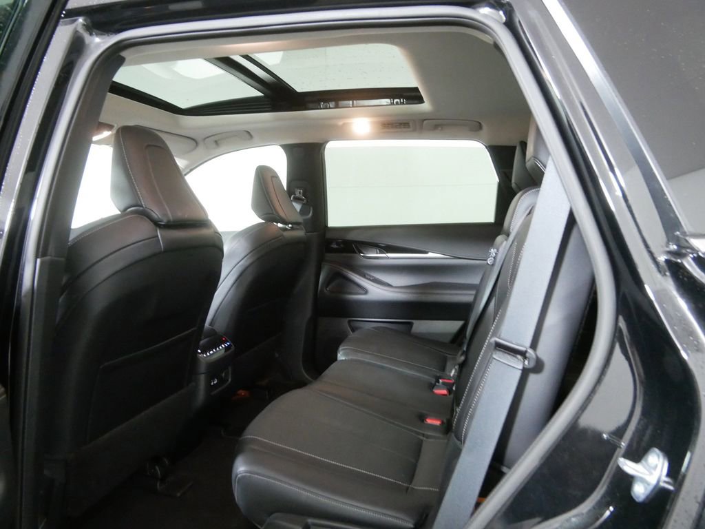 Used 2024 INFINITI QX60 Pure image 17