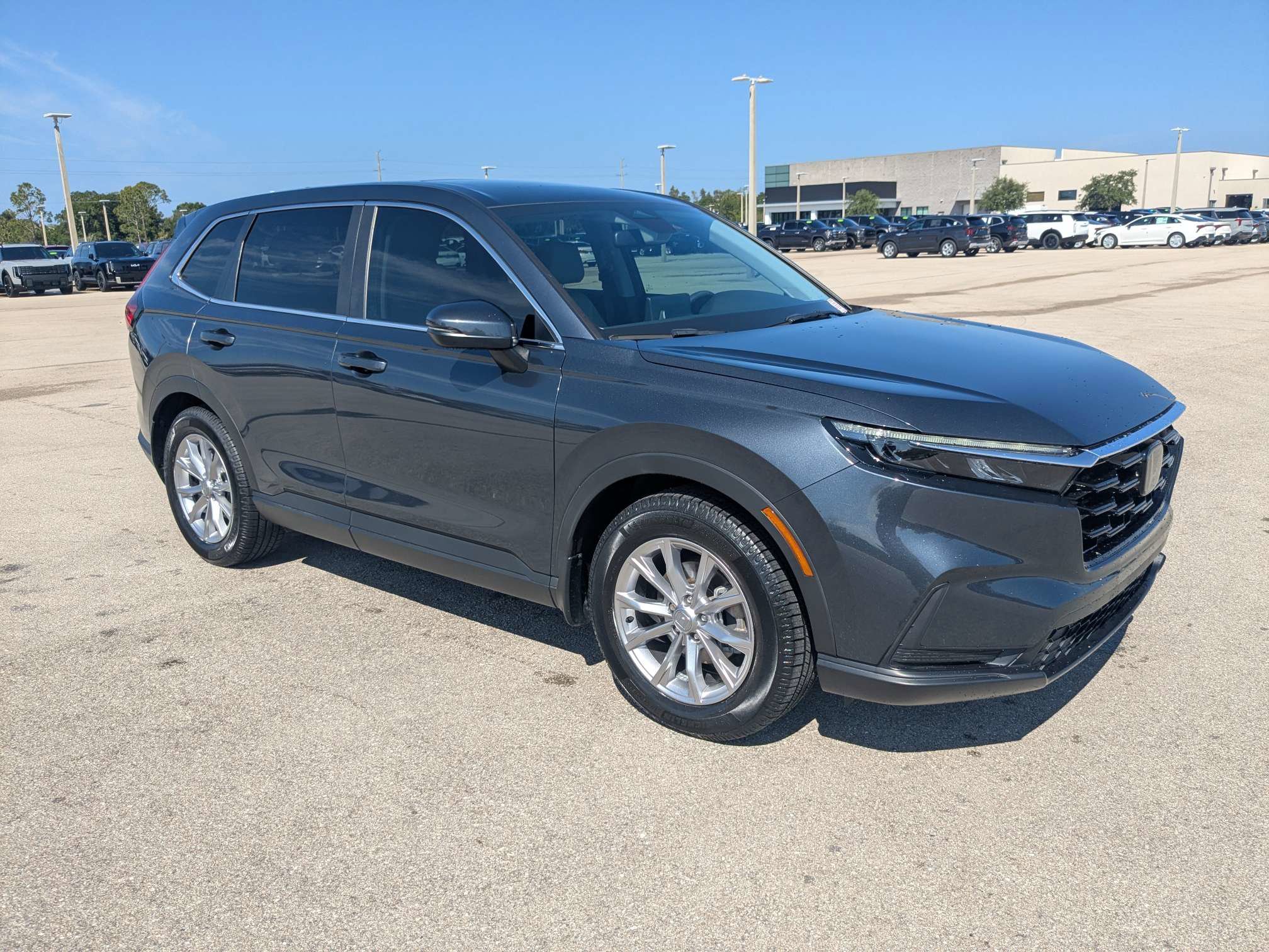 Used 2024 Honda CR-V EX image 2
