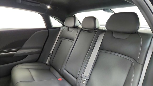 Used 2024 Lucid Air Touring image 29