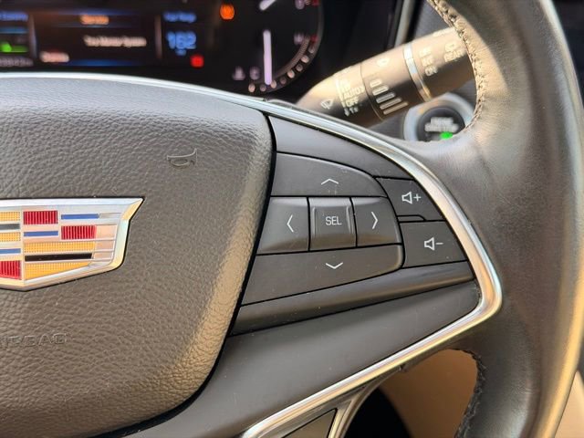 Used 2017 Cadillac XT5 Premium Luxury image 29