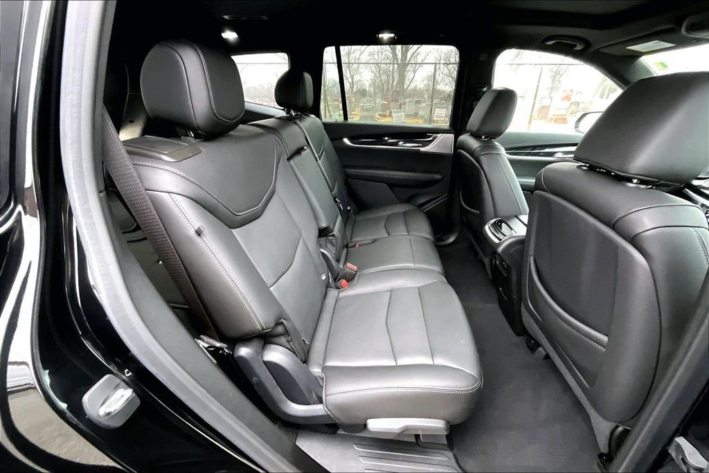 Used 2021 Cadillac XT6 Premium Luxury image 26