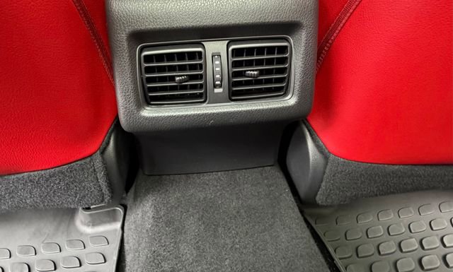Used 2021 Toyota Camry XSE AWD/4WD image 31
