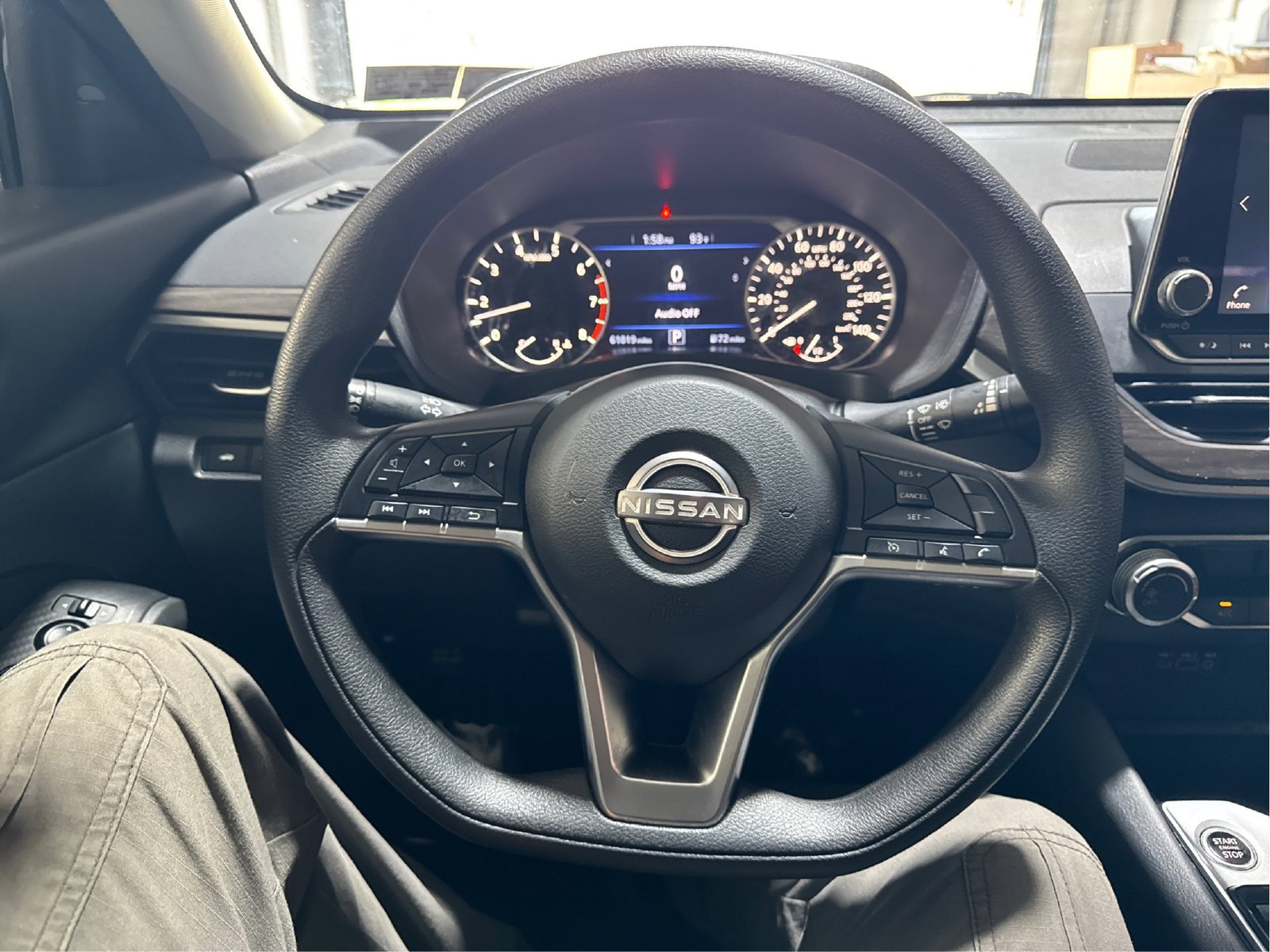 Used 2024 Nissan Altima 2.5 SV FWD image 16