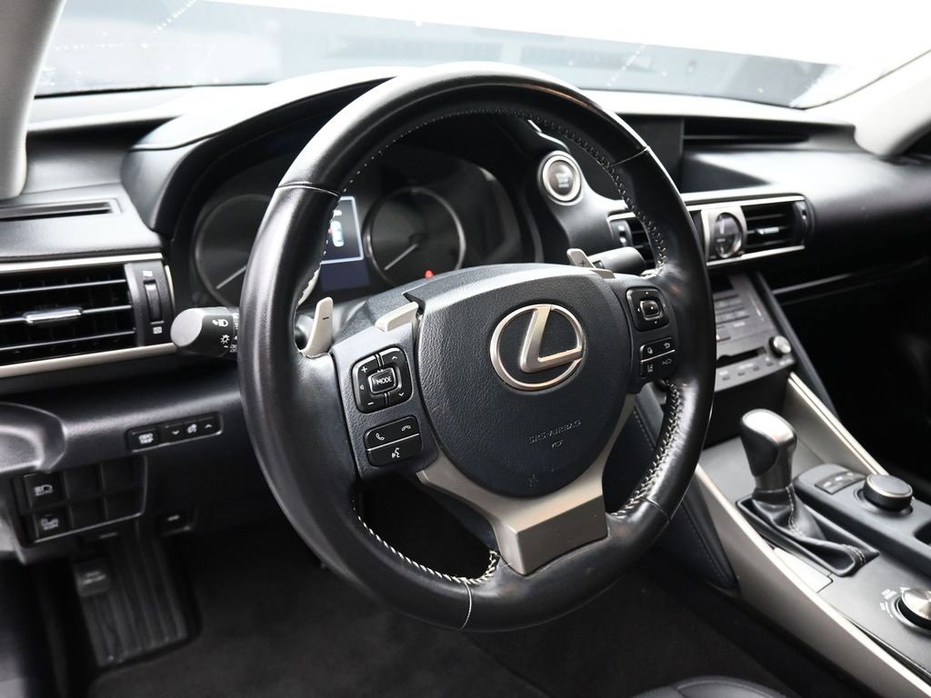 Used 2020 Lexus IS 300 image 13