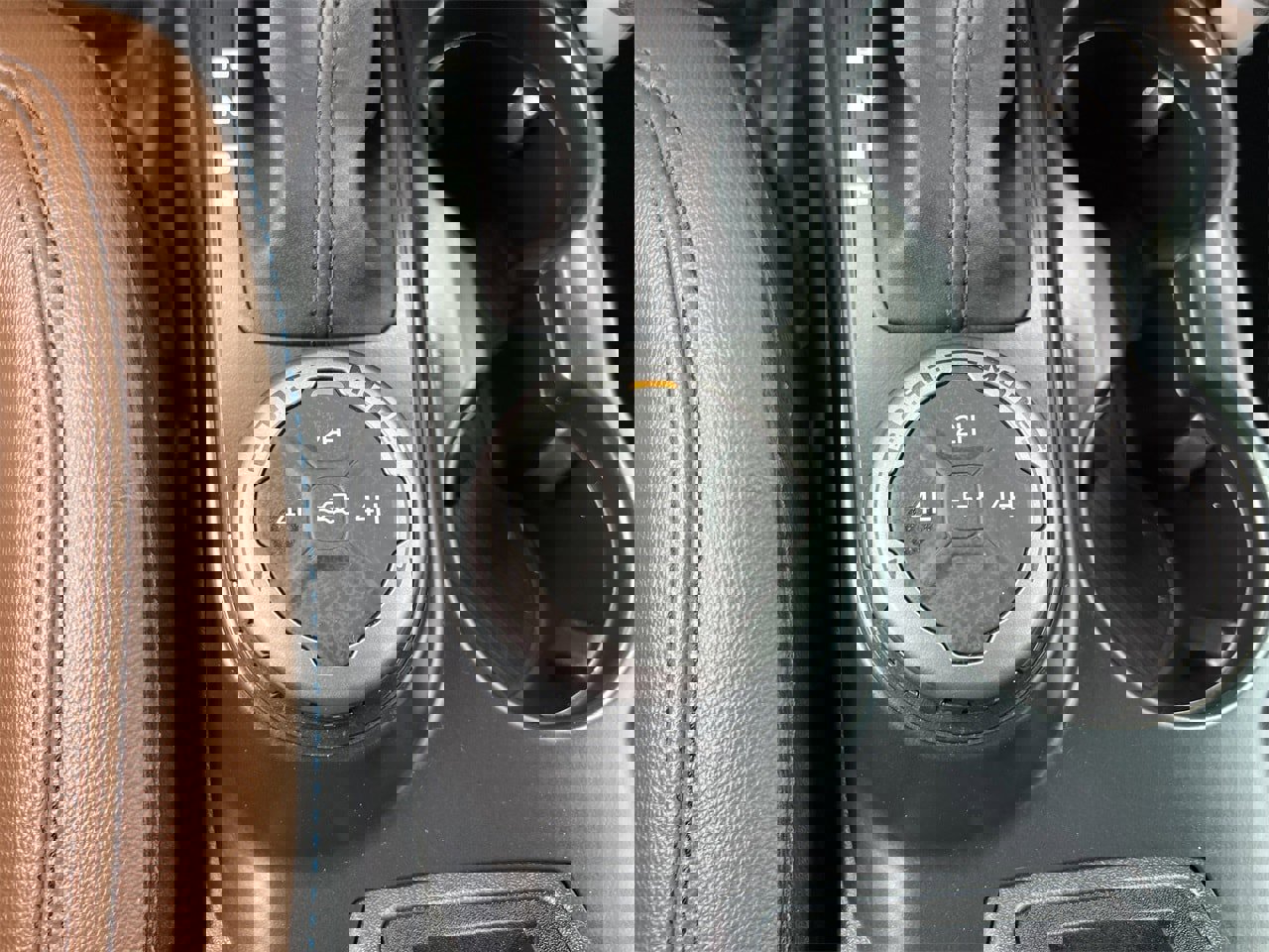 Used 2024 Ford Bronco Outer Banks image 17