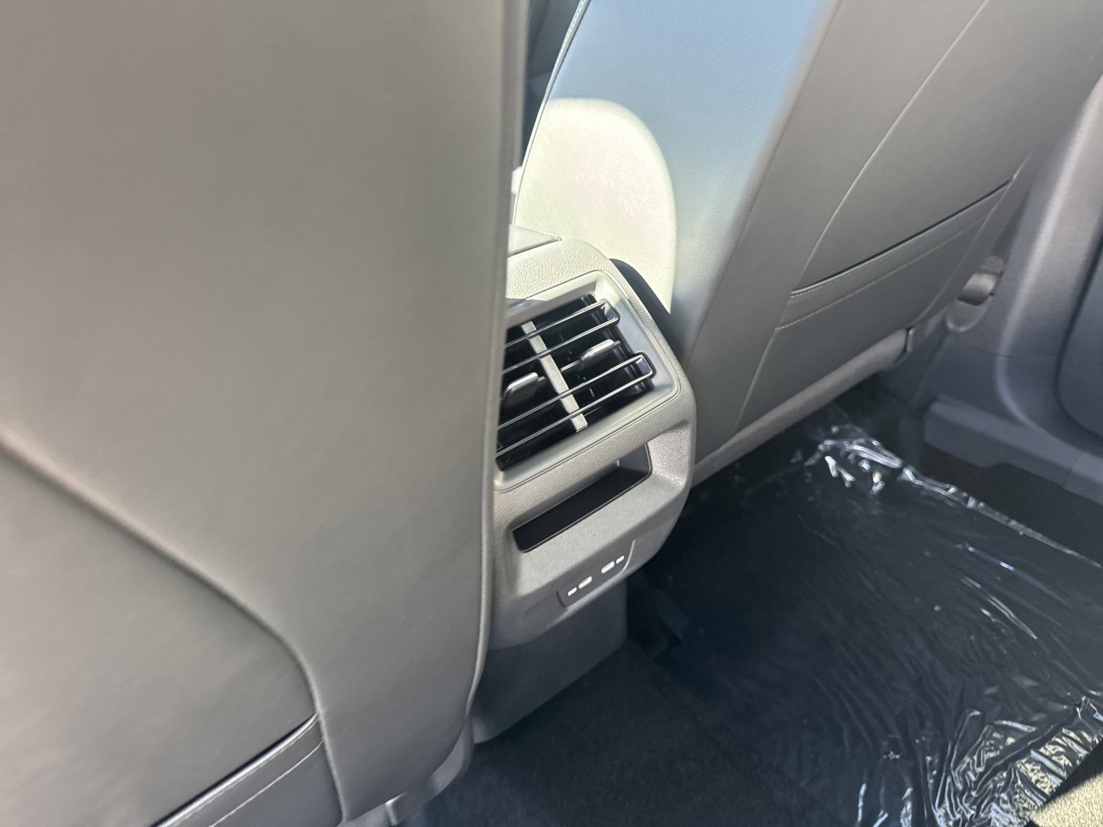 New 2026 Volkswagen Tiguan SE R-Line image 20