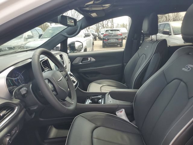 New 2026 Chrysler Pacifica Limited w/ S Appearance Package AWD/4WD image 19
