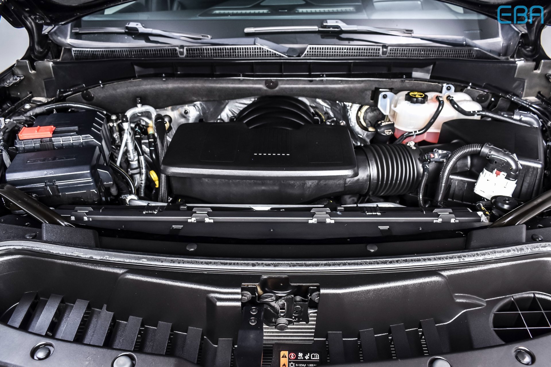 Used 2024 GMC Yukon XL Denali w/ Advanced Technology Package image 9