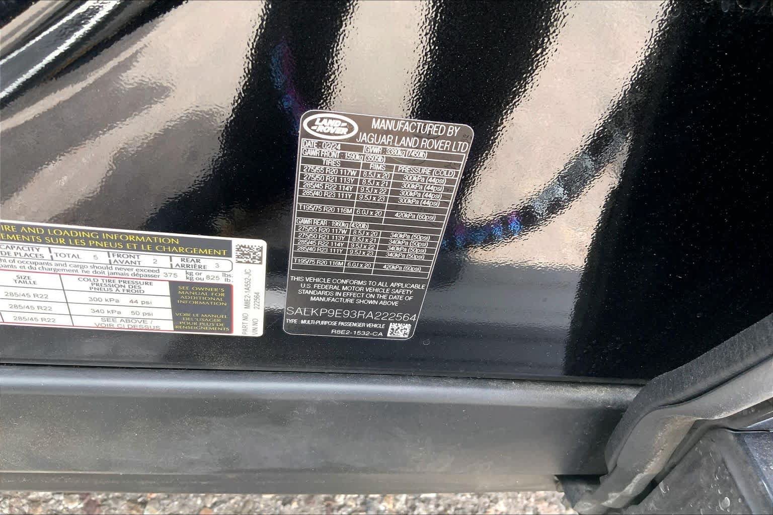 Certified 2024 Land Rover Range Rover SE AWD/4WD image 32
