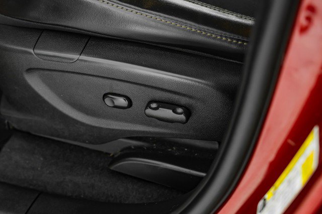 Used 2019 Chevrolet Trax LT w/ LT Convenience Package image 27