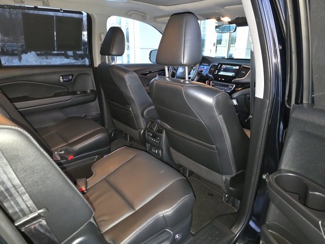 Used 2022 Honda Pilot Touring image 13