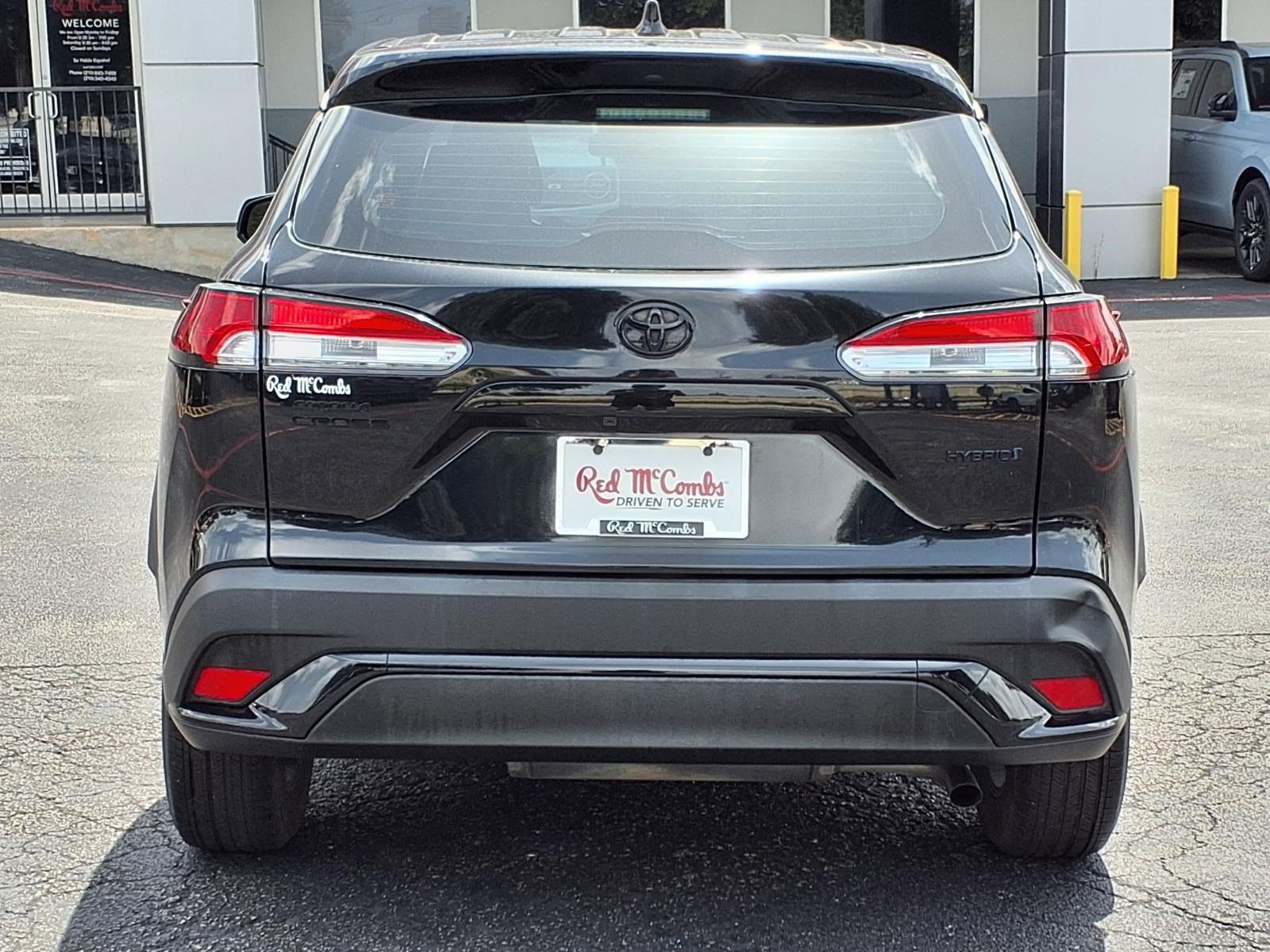Used 2023 Toyota Corolla Cross AWD Hybrid image 7
