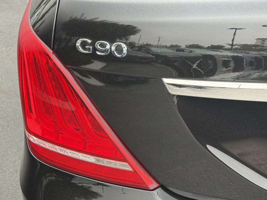 Used 2019 Genesis G90 5.0 Ultimate RWD image 28