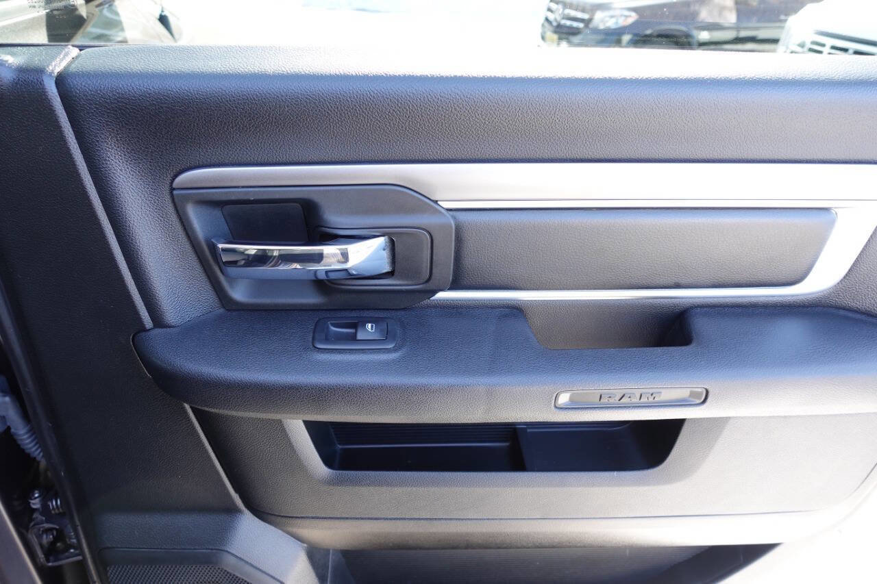 Used 2021 RAM 1500 Classic Warlock image 28