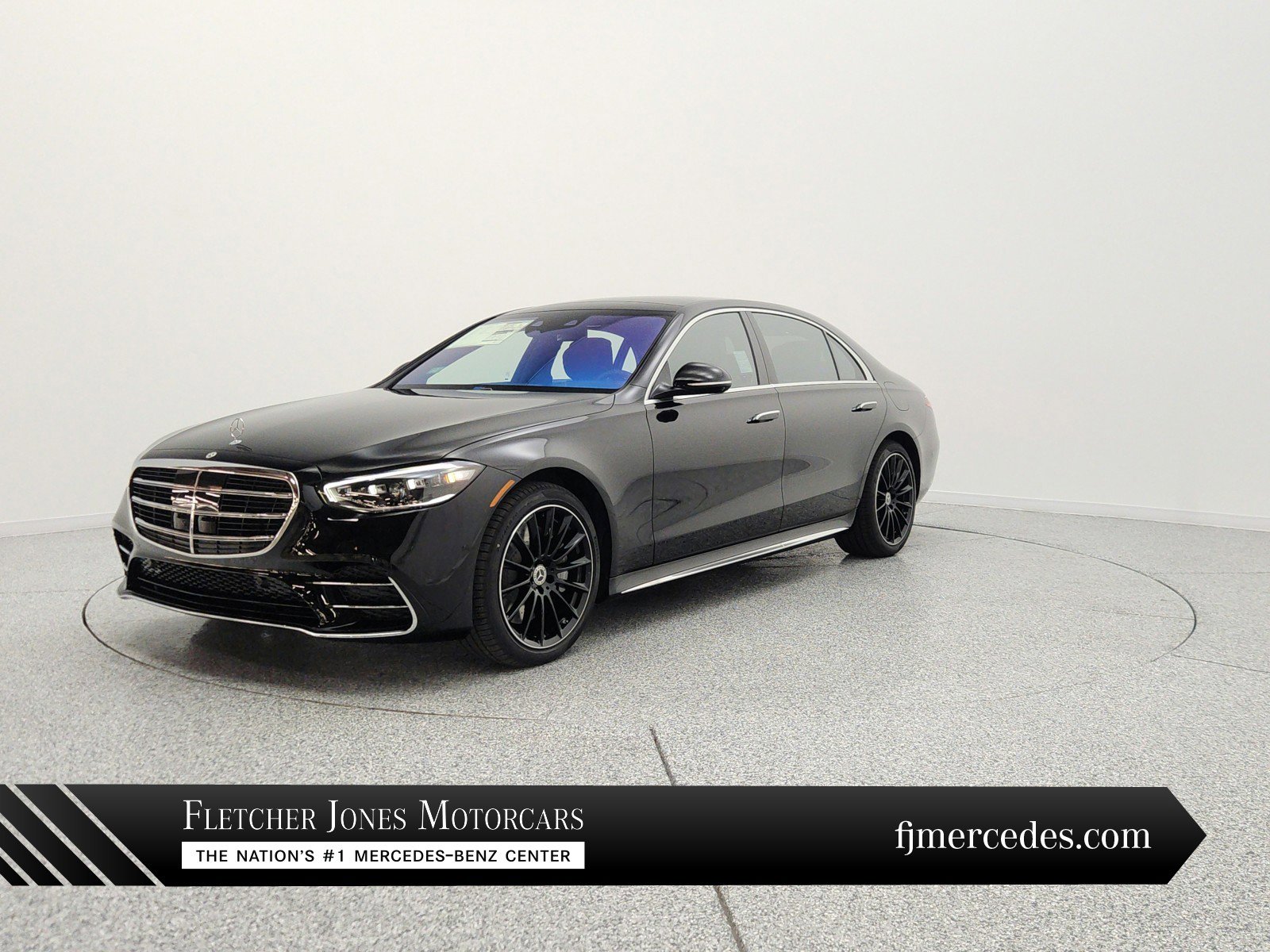 New 2026 Mercedes-Benz S 580e 4MATIC Sedan image 1