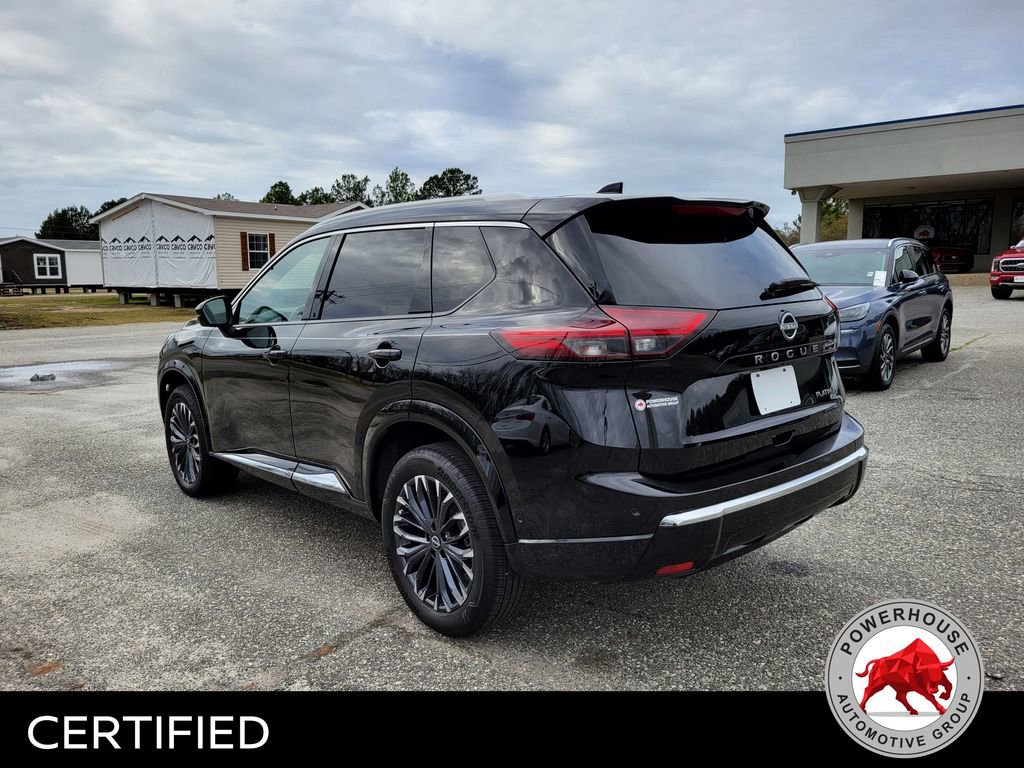Used 2025 Nissan Rogue Platinum image 4