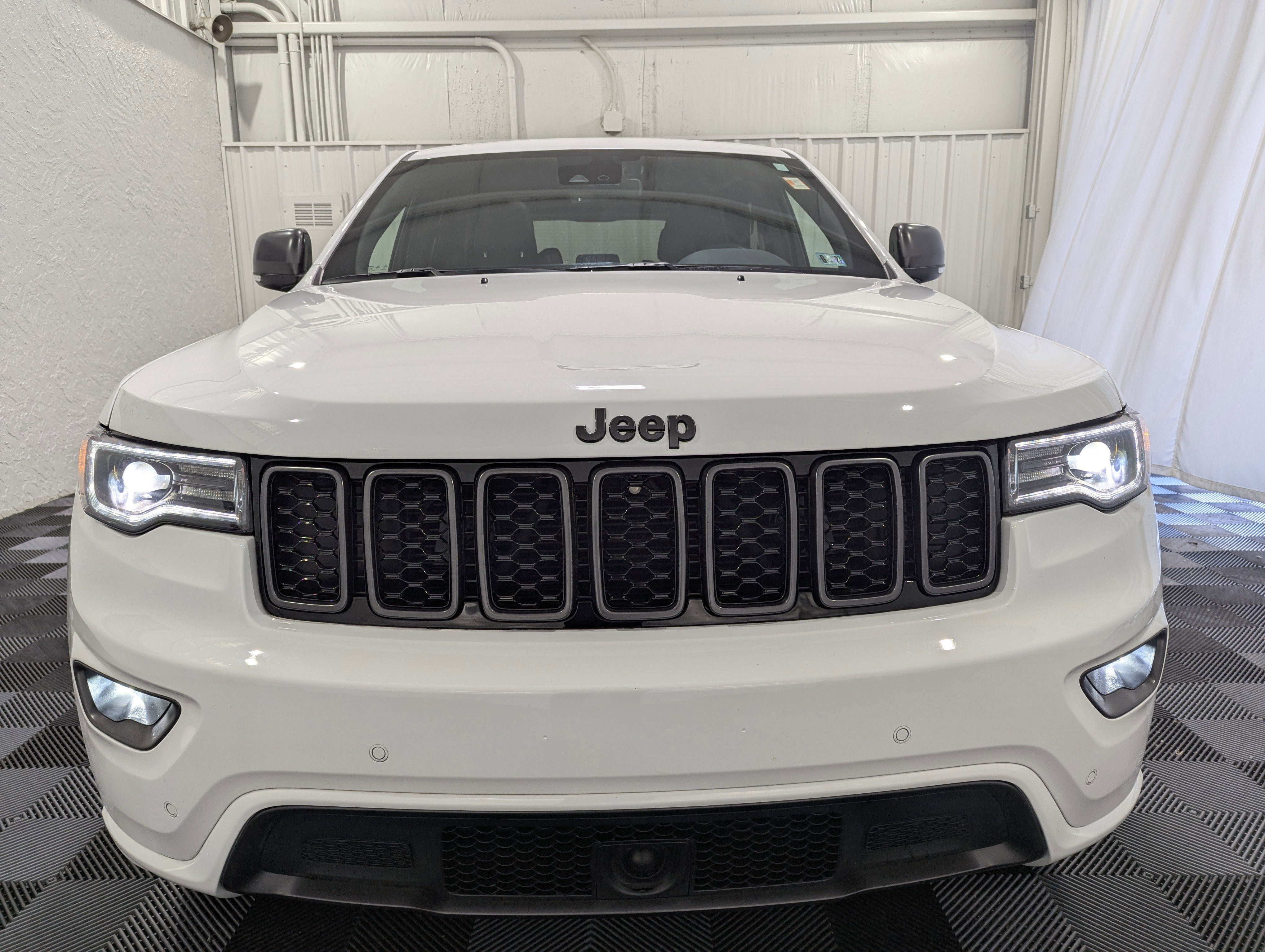 Used 2021 Jeep Grand Cherokee Limited w/ Quick Order Package 28K 80th AWD/4WD image 3