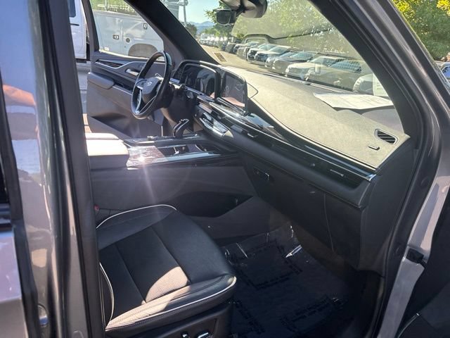 Used 2021 Cadillac Escalade Sport w/ Driver Assist Tech Package AWD/4WD image 42