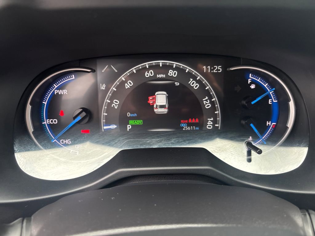 Certified 2025 Toyota RAV4 LE AWD/4WD image 18