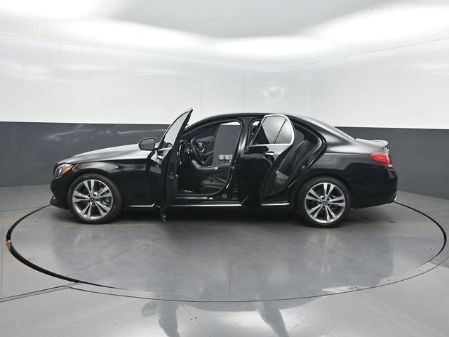 Used 2018 Mercedes-Benz C 300 Sedan w/ Premium Package image 41