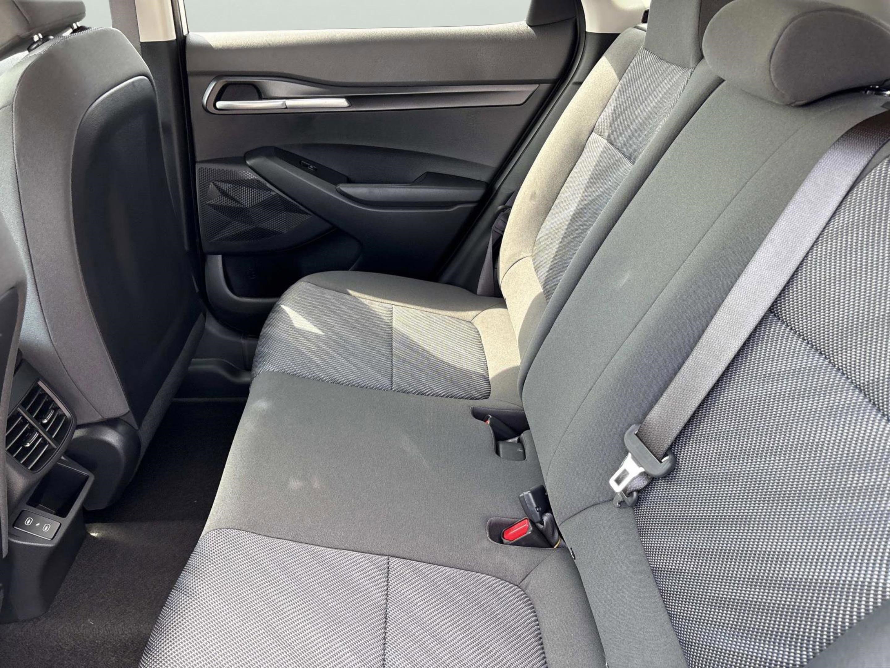 New 2026 Kia Seltos LX image 17