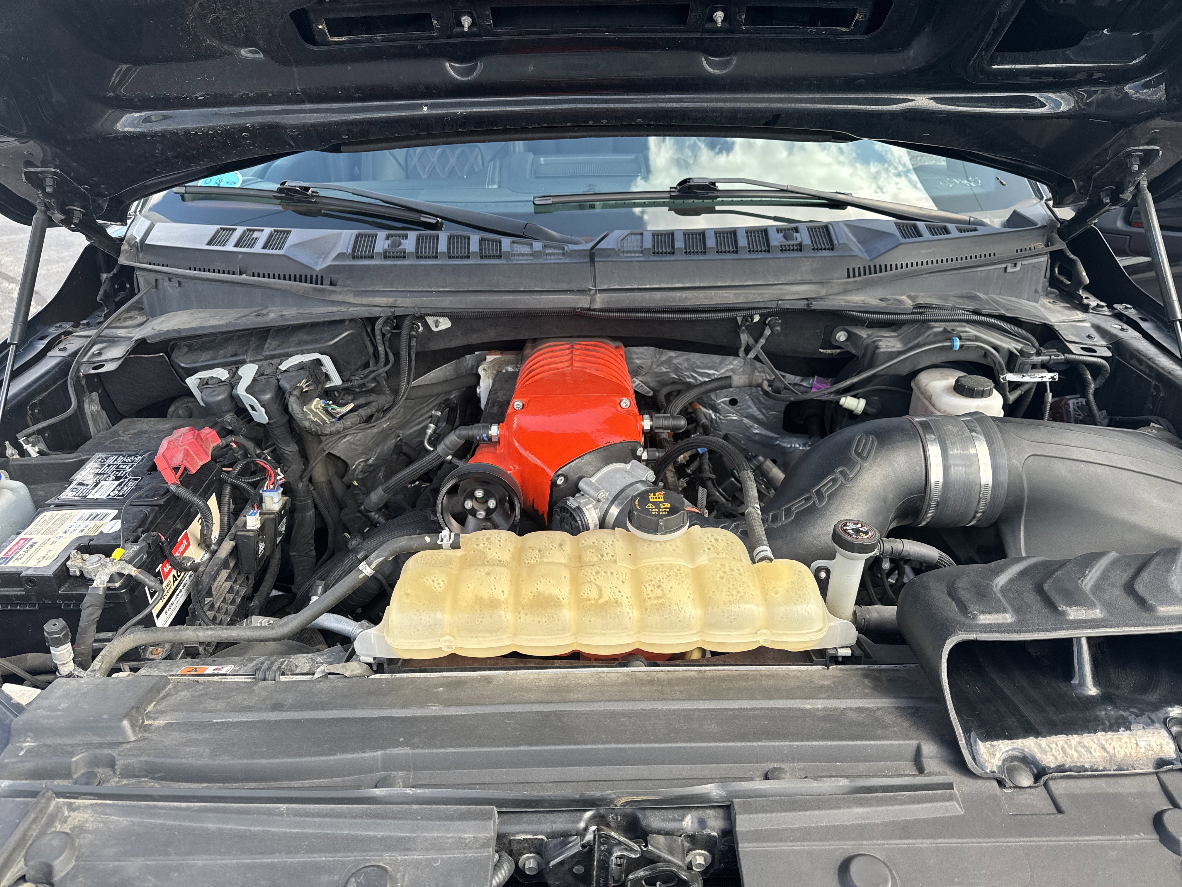 Used 2019 Ford F150 Lariat w/ Equipment Group 502A Luxury AWD/4WD image 15