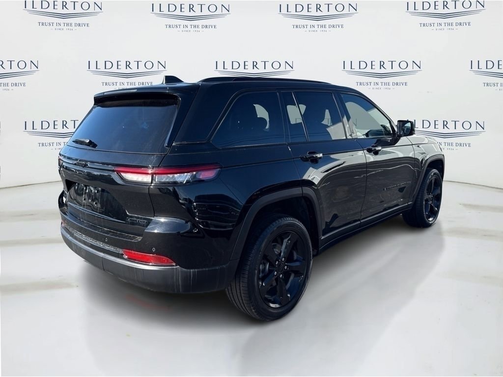 Used 2024 Jeep Grand Cherokee Limited w/ Black Appearance Package image 7