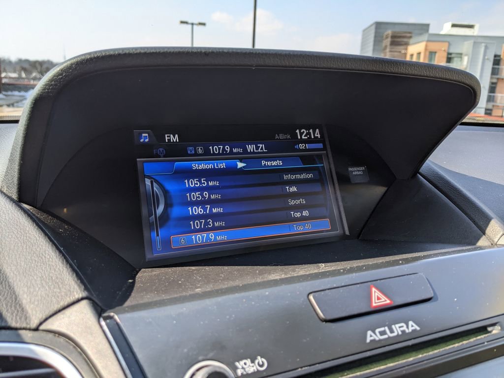 Used 2017 Acura RDX AWD w/ Advance Package image 16