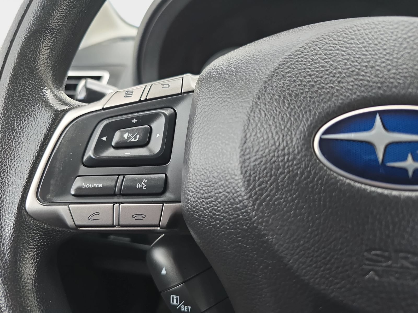 Used 2016 Subaru Forester 2.5i Premium w/ All-Weather Package AWD/4WD image 19