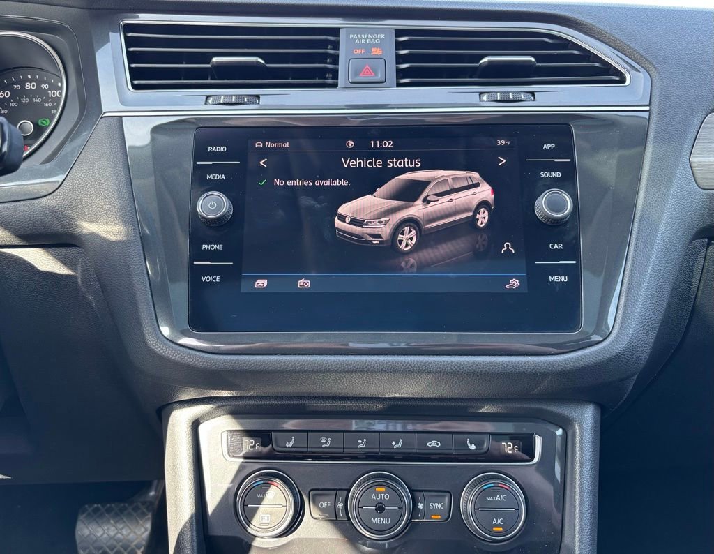 Used 2020 Volkswagen Tiguan SE w/ Panoramic Sunroof Package image 13