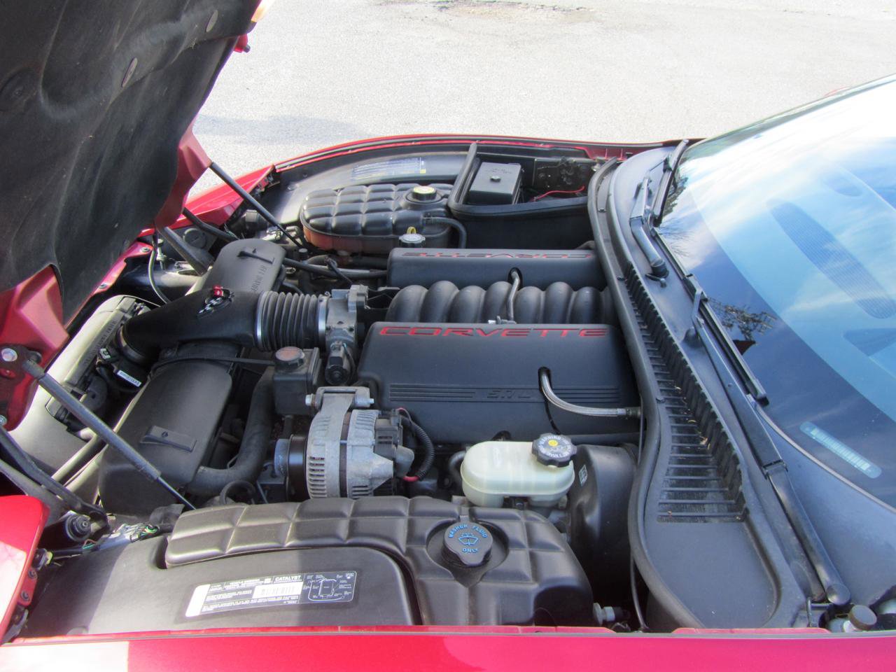 Used 2001 Chevrolet Corvette Convertible w/ Preferred Equipment Group2 image 25