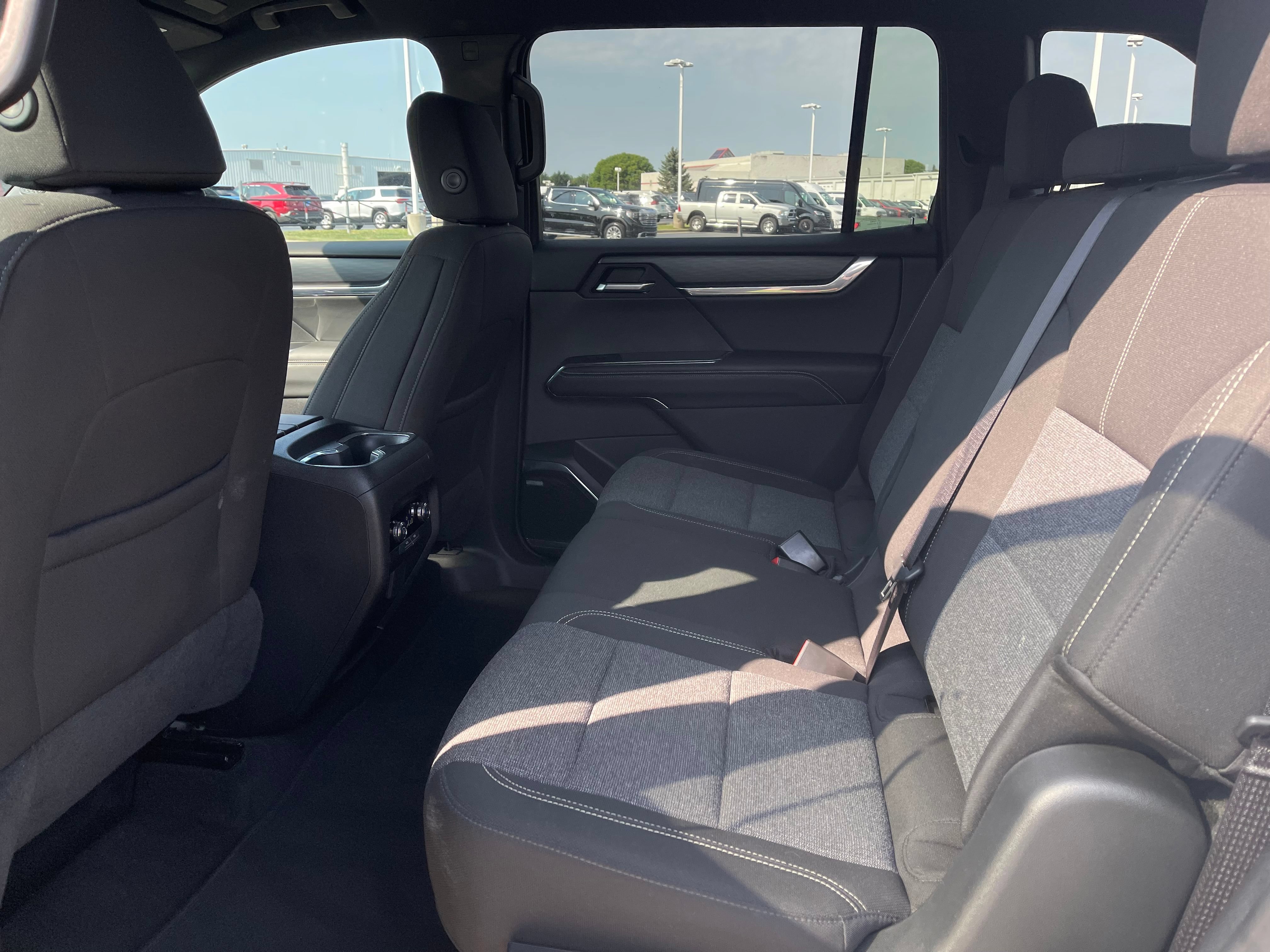 Used 2025 GMC Acadia Elevation FWD image 14