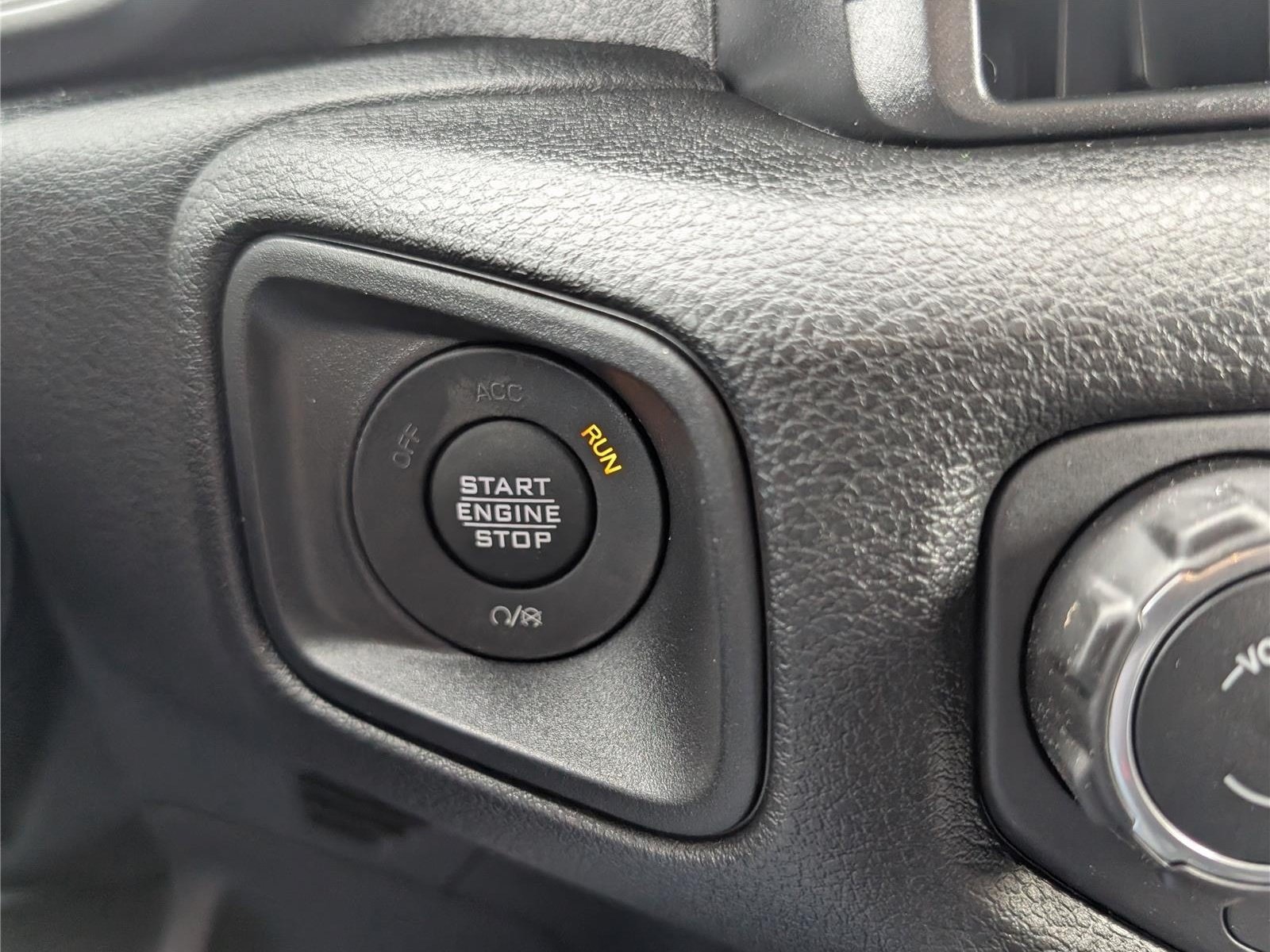 New 2026 Jeep Gladiator Sport AWD/4WD image 22